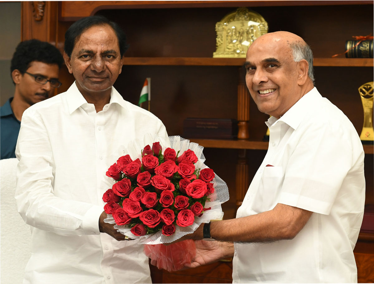 TSTRANSCO Chairman Prabhakar Rao Praises CM KCR