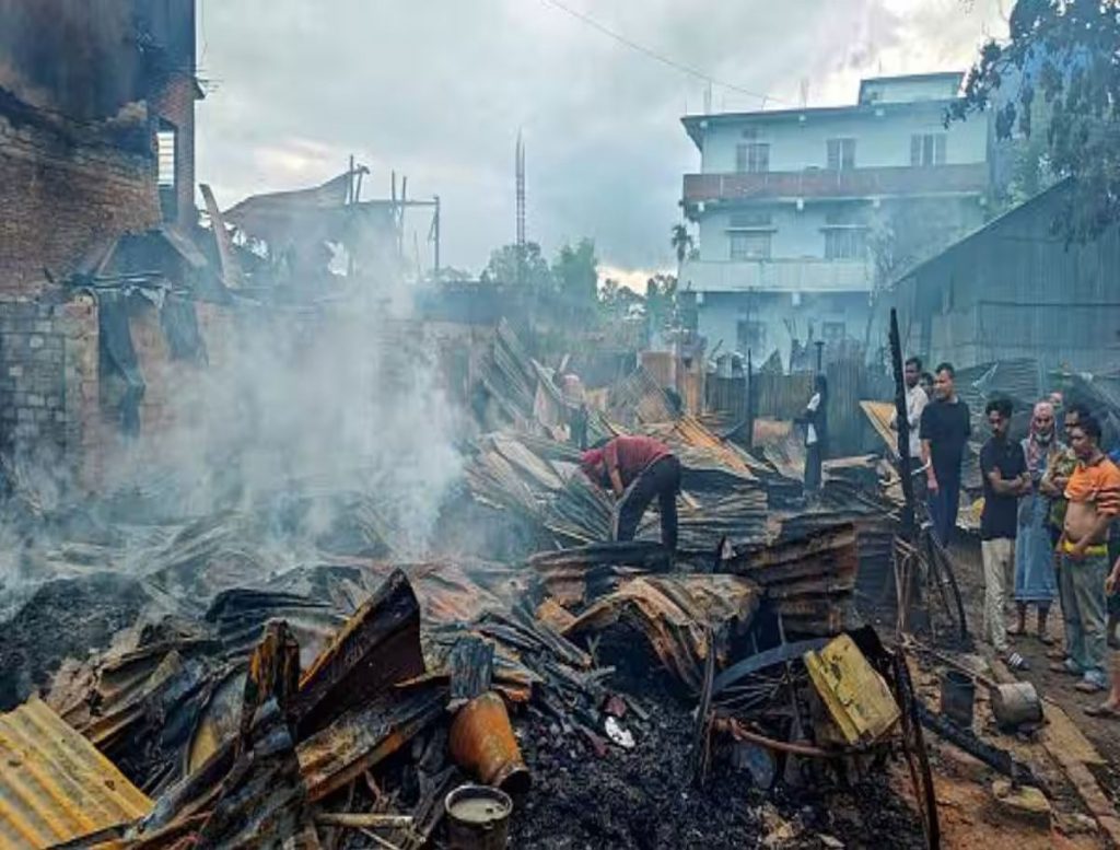 15 Houses Burnt, 1 Person Shot in Manipur Violence