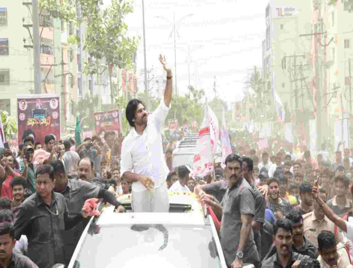 YSRCP is Looting North AP Lands: Pawan Kalyan