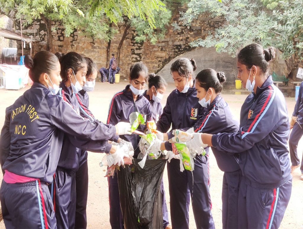 The Swachh Bharat Abhiyan By 1 Telangana R&V Regiment NCC At Golconda Fort