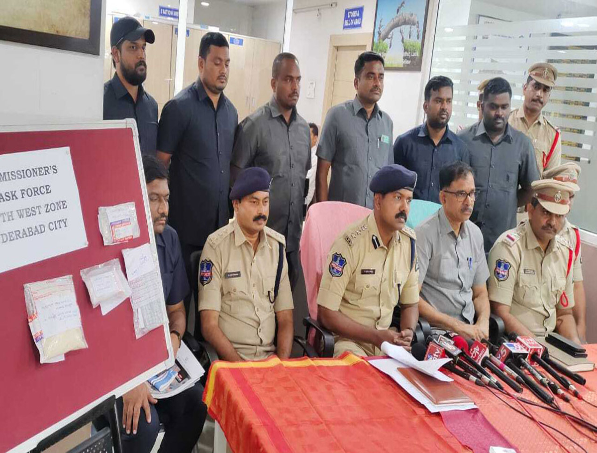 Drug Peddlers Gang Arrested: Seized Drugs Worth Rs. 10 Lakh