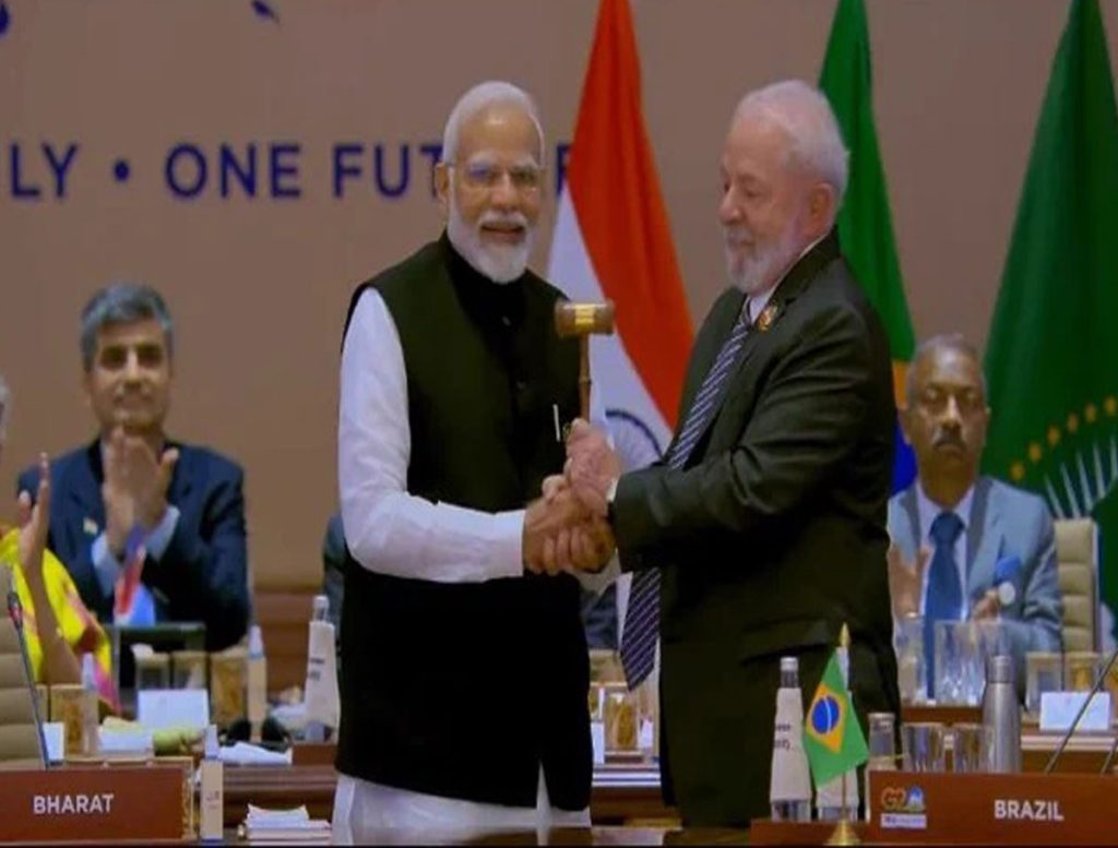 Modi Handed Over Gavel To Brazilan President Luiz Inacio Lula Da Silva 