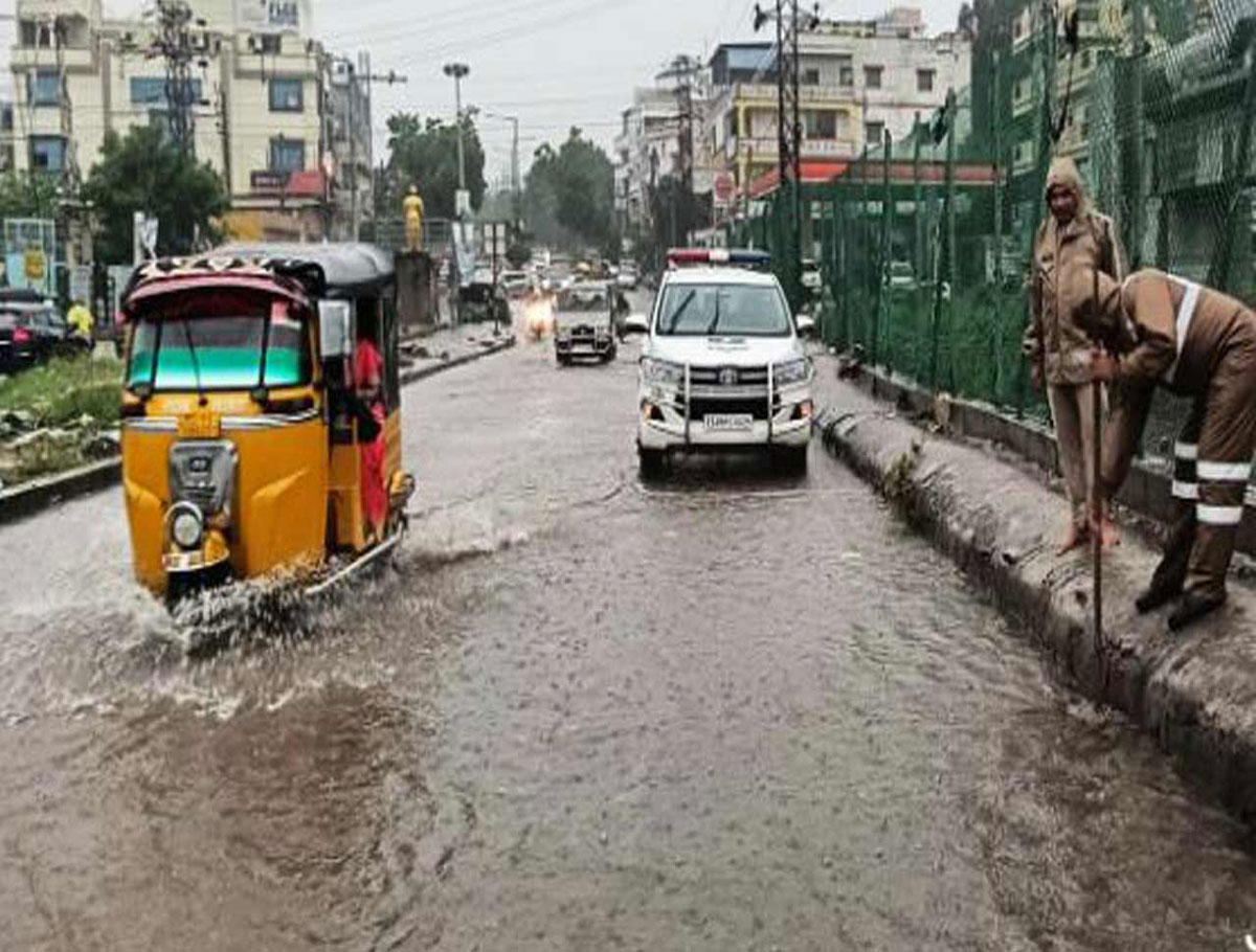 Heavy Rains In Hyderabad Today: GHMC Warning