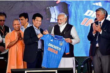 Sachin Tendulkar Gifts Indian Cricket Team Jersey to PM Modi