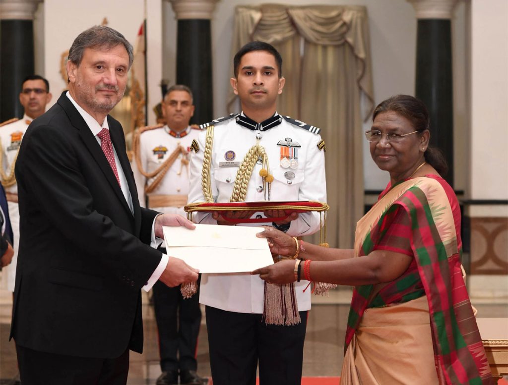 President Graces And Interfaith Meet At Rashtrapati Bhavan