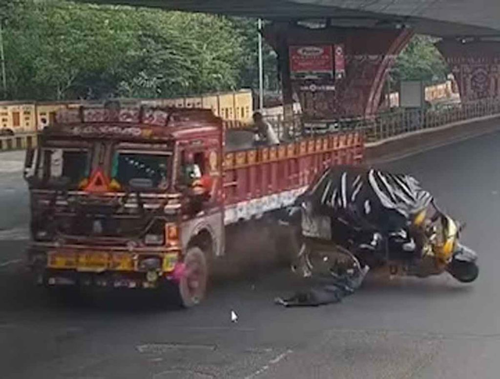 8 School Children Sustained Injuries In Auto And Lorry Collision