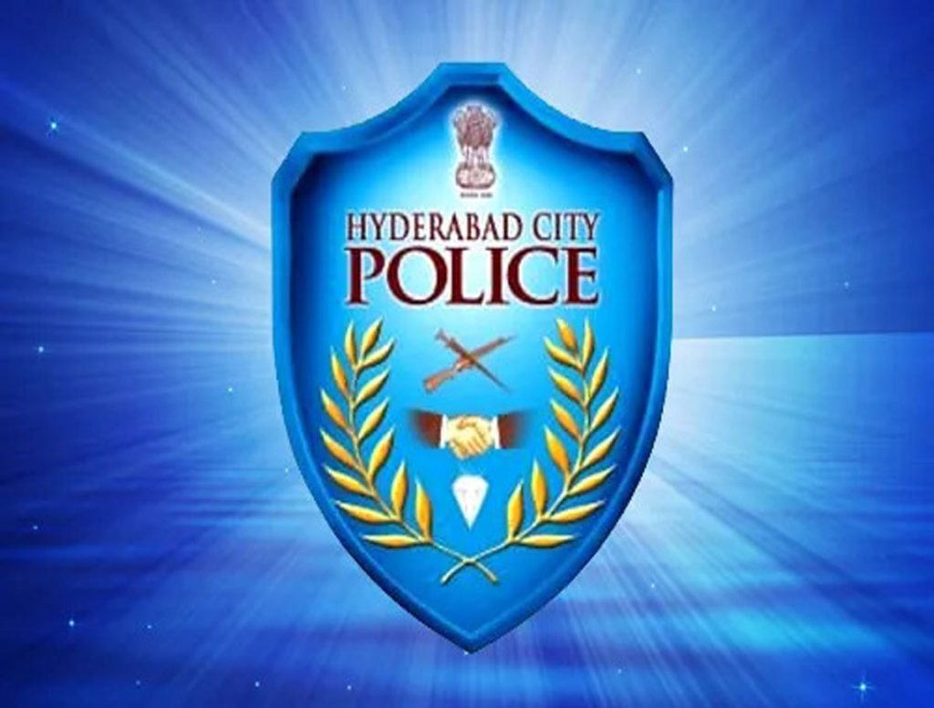 Dabeerpura Police Issued Notices To 2 Persons For Violation Of MCC 