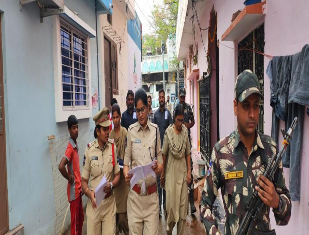 Telangana polls: Hyderabad Police Women Officers Meet Rowdy Families