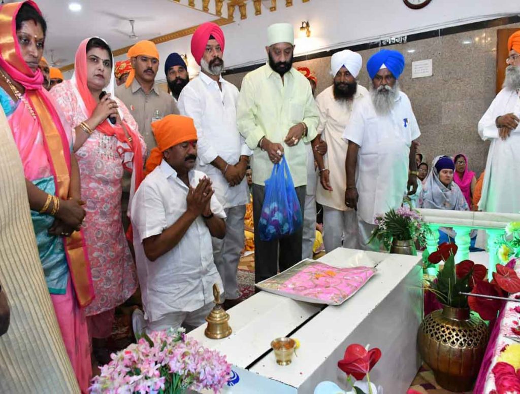 Talasani Visited Gurudwara In Ameerpet 