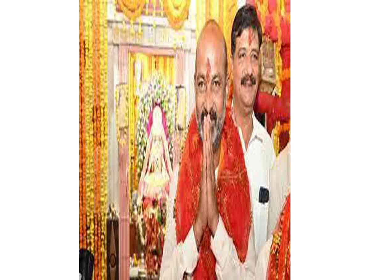 Bandi Sanjay Promises To Transform Bhagyalakshmi Temple To 'Golden Temple'