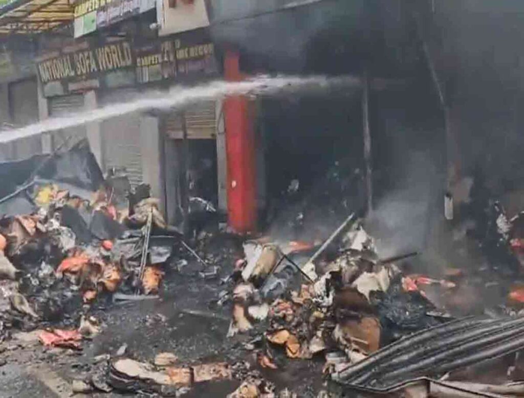 Massive Fire In A Bakery Shop At Moosarambagh